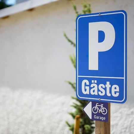 Gaestehaus Weingut Politschek Bad Friedrichshall Exterior foto